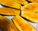 Gambar langkah 1 resipi Terung goreng dengan sos tomato.