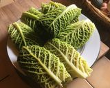 Une image de l'étape 5 de Chou vert farci au doux agneau et trempé à la bière.
