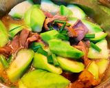 Hình bước làm 2 của món Mướp Khía Xào Lòng Gà
