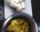 Foto langkah ke 1 dari resep Opor Kentang dan Tahu (vegan).