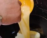 Foto langkah ke 3 dari resep Telur dadar.