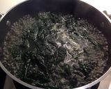 Foto del passaggio 3 della ricetta Zuppa di pesce con fregola sarda, cavolo nero e datterini gialli