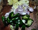 Foto langkah ke 1 dari resep Oseng jeroan sapi kecap.