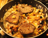 Foto del paso 11 de la receta: Pimientas, bifes y ensalada