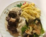 Foto langkah ke 7 dari resep Aus wagyu steak with mushroom sauce.