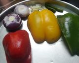 A picture of step 2 of Bell pepper chicken.