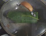 Foto langkah ke 5 dari resep Nasi Bakar Ayam Kecap.