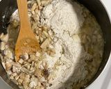 A picture of step 2 of Cream of Mushroom & Broccoli Soup.