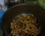 A picture of step 6 of Cream based pasta (Melayu style lol).
