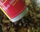 Foto langkah ke 7 dari resep Oseng pedas kerang Dara dan tempe.