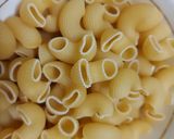A picture of step 1 of Red Sauce Pasta.