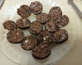 Foto del paso 3 de la receta: Canapés de morcilla de Burgos con manzana y miel