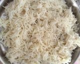 A picture of step 1 of Raw mango rice.