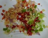 Foto langkah ke 7 dari resep Mie Goreng Udang Pedas.