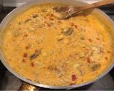 Foto del paso 8 de la receta: Salsa para pasta con champiñones y camarones en leche de coco