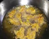 A picture of step 7 of Crispy potato pakore.