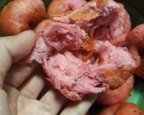 Foto langkah ke 5 dari resep Donat Buah Naga eggless.