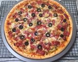 Foto langkah ke 10 dari resep Homemade PIZZA.