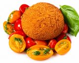 Foto del passaggio 6 della ricetta Burrata fritta croccante con pomodorini e basilico 🌿🍅