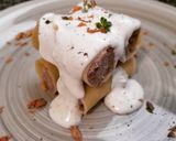 Foto del paso 10 de la receta: Canelones de pollo con salsa de gorgonzola y avellanas