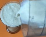 A picture of step 3 of Banana Smoothie.