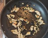Foto del paso 2 de la receta: Risoni (orzo) con gambas y salmón. Versión vegana