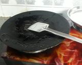 ચીઝી પીઝા (Cheese Pizza Recipe In Gujarati) રેસીપી સ્ટેપ2ફોટો