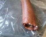 A picture of step 6 of Choco coconut roll.