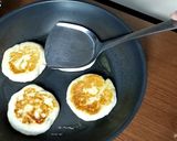 Foto langkah ke 3 dari resep Hotteok Korean Pancake.