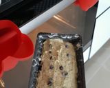 A picture of step 4 of Banana Cake with poppy seeds.