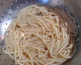 A picture of step 2 of Indian style tomato Spaghetti.