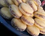 Foto del paso 3 de la receta: Alfajores de maicena😋😌