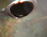 Foto del paso 2 de la receta: Sopa de puerro y cebolla con huevo poché