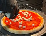Foto del passaggio 8 della ricetta Pizza sottile 🍕