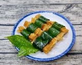 Hình bước làm 5 của món Tàu Hũ Ky Cuộn Lá Lốt (Món Chay)
