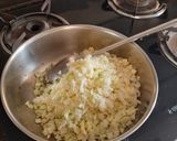 A picture of step 3 of Veg Cabbage tomato.