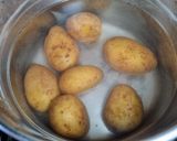 Foto del passaggio 2 della ricetta Patate prezzemolate