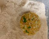 A picture of step 4 of Cabbage- Spring onion Parantha.