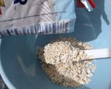 Foto langkah ke 1 dari resep Oatmeal topping pisang madu.