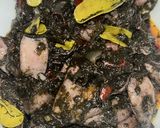 Foto langkah ke 6 dari resep Sambel Cumi / oseng cumi hitam / tumis cumi.