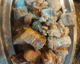 Foto del paso 1 de la receta: Guiso de costillas con patatas