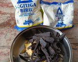 Foto langkah ke 1 dari resep Tower Birthday Cake (Brownies).