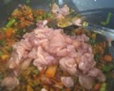 A picture of step 3 of Chicken stuffed squid.