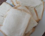 A picture of step 3 of Pin wheel kebab.