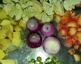 वेज़ पुलाव(veg pulao recipe in hindi) रेसिपी चरण 1 फोटो