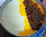Foto del paso 15 de la receta: Tarta de queso, limón y vainilla con glaseado de pasas al ron