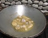 Foto langkah ke 3 dari resep Chicken crispy with Oyster Sauce / Ayam Krispy Saus Tiram.