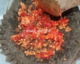 Foto langkah ke 2 dari resep Seblak Cobek Campur Mie Goreng.