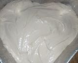 A picture of step 3 of Ice cream cake.