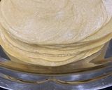 A picture of step 9 of Tawa chicken chutney roll.